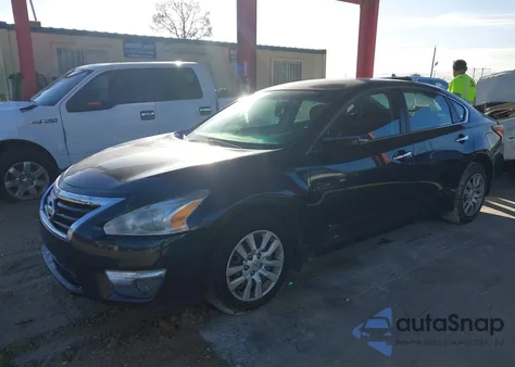 2015 Nissan Altima 2.5 S из США, поврежденный, VIN 1N4AL3AP8FC283544